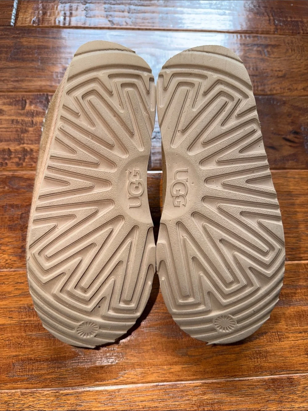 UGG Kids' Tasman II Slipper in Chestnut, size 3